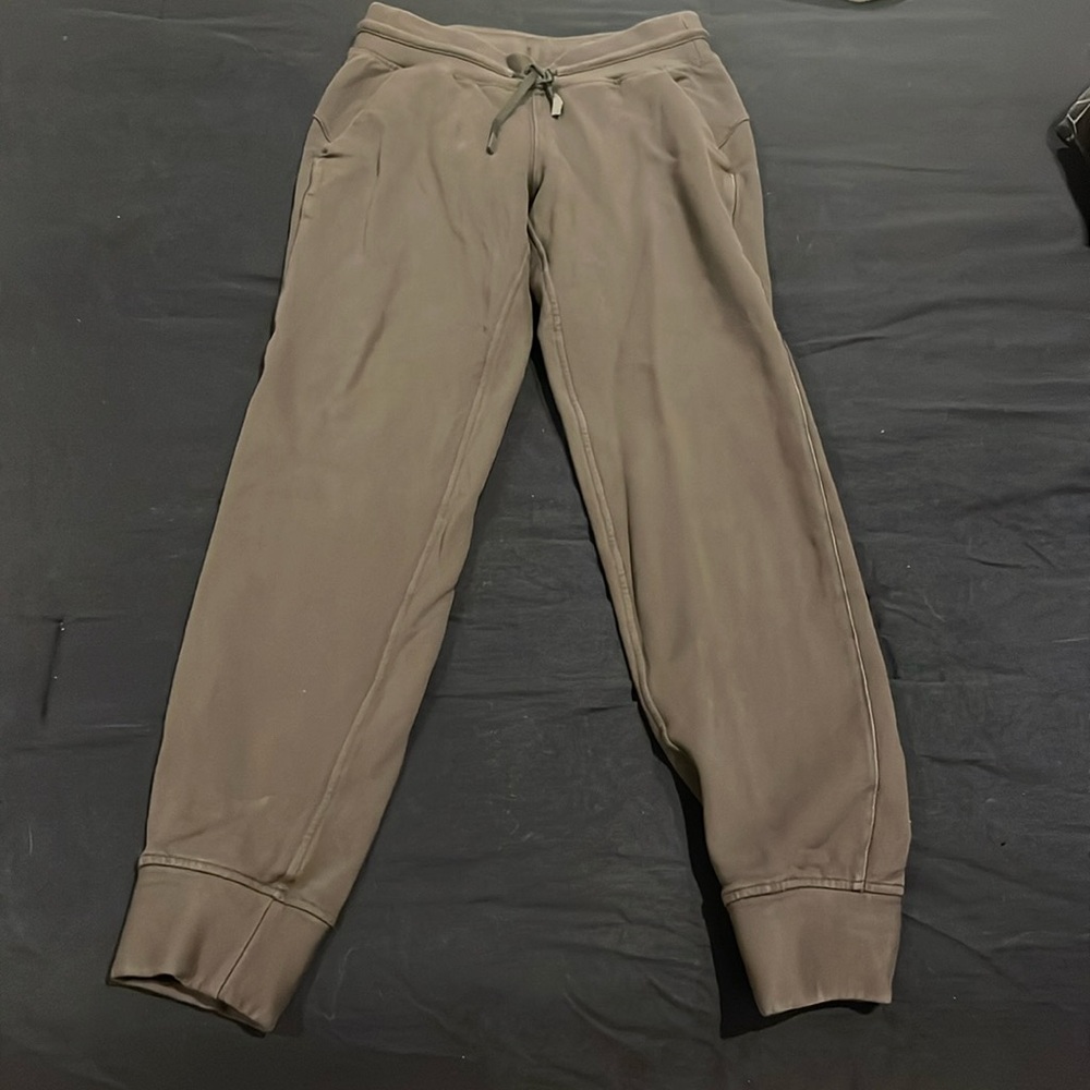 Lululemon joggers